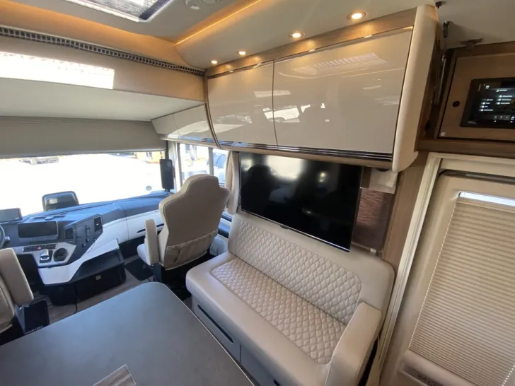 Fahrzeugbild Morelo Empire Liner 105 GO #25