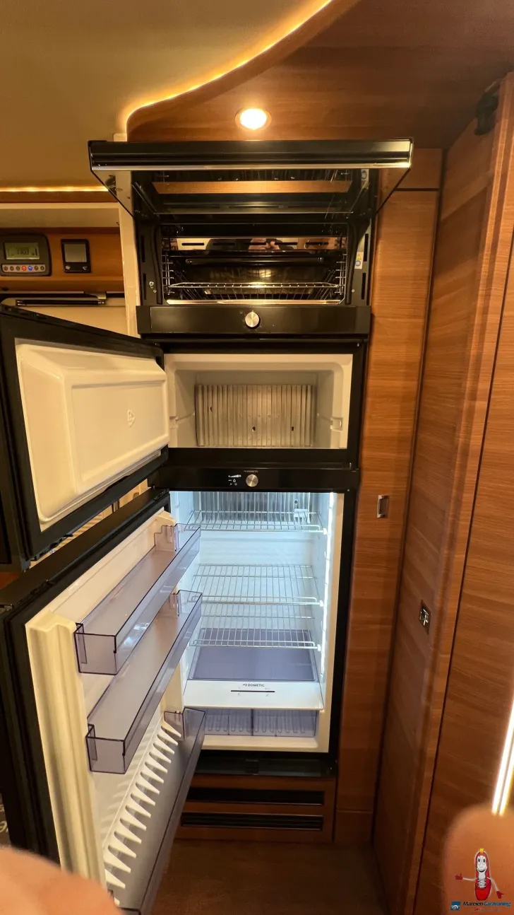 Fahrzeugbild Carthago chic c-line xl I I 5.9 LE Mercedes (228) #31