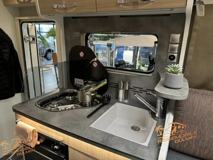 Fahrzeugbild Frankia M-Line I 7400 Plus MBUX Solar #13