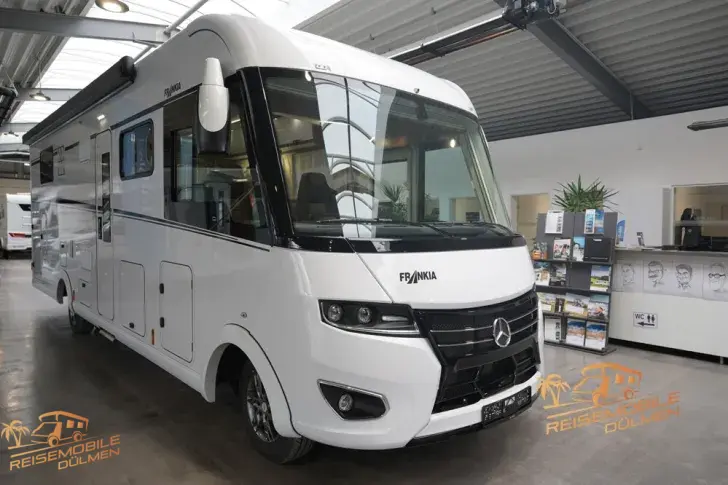 Fahrzeugbild Frankia Platin I 8400 QD #1
