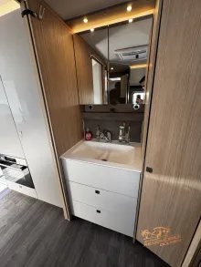 Fahrzeugbild Morelo Loft Premium 83 L 4xSolar Hubstütze #30