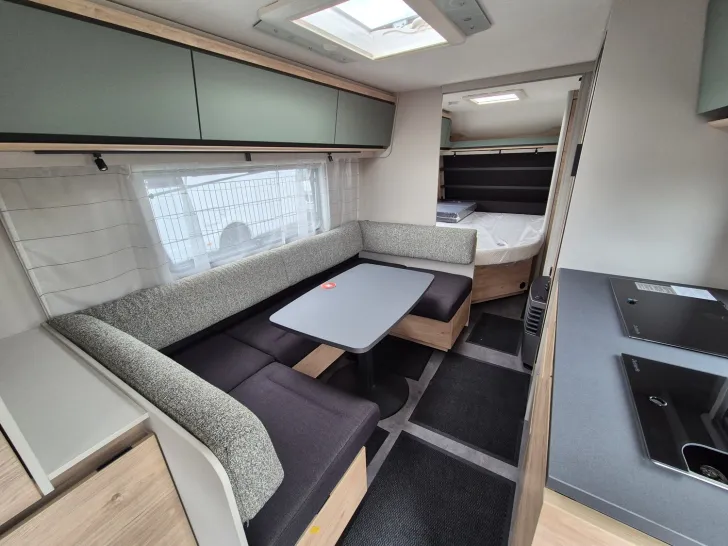 Fahrzeugbild Dethleffs Camper 560 FMK ATC/Autarkpaket/Fußbodenheizung #6
