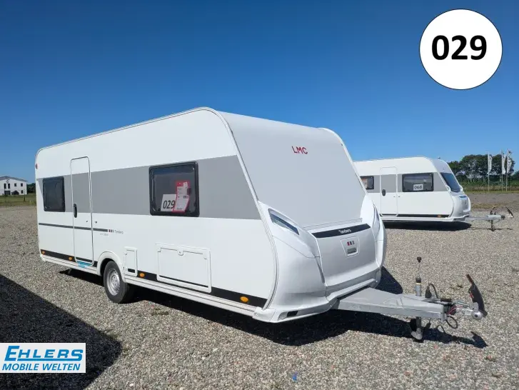 Fahrzeugbild LMC Tandero 500 E Duschpaket/Fliegenschutztür/Anti-Schlingerkupplung #1