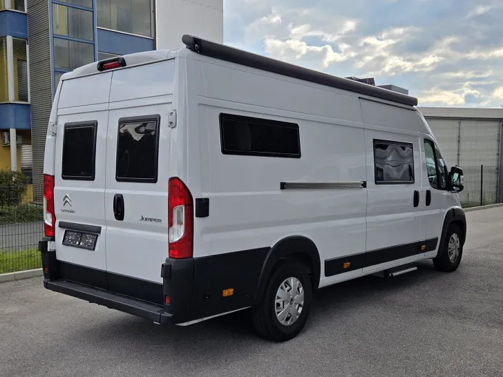 Fahrzeugbild Pössl Summit PRIME 640 ......  mit Längsbetten #2