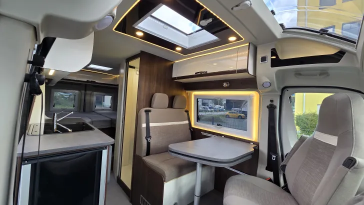 Fahrzeugbild Pössl Summit PRIME 640 ......  mit Längsbetten #5