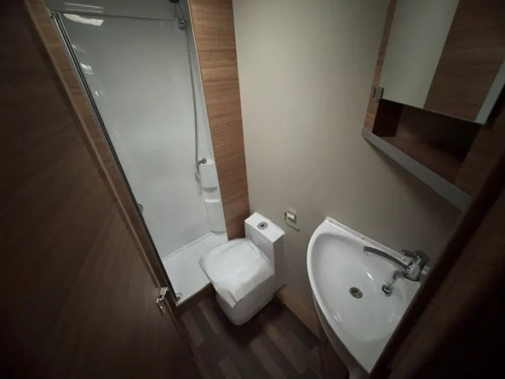 Fahrzeugbild Weinsberg CaraSuite 650 MF #7