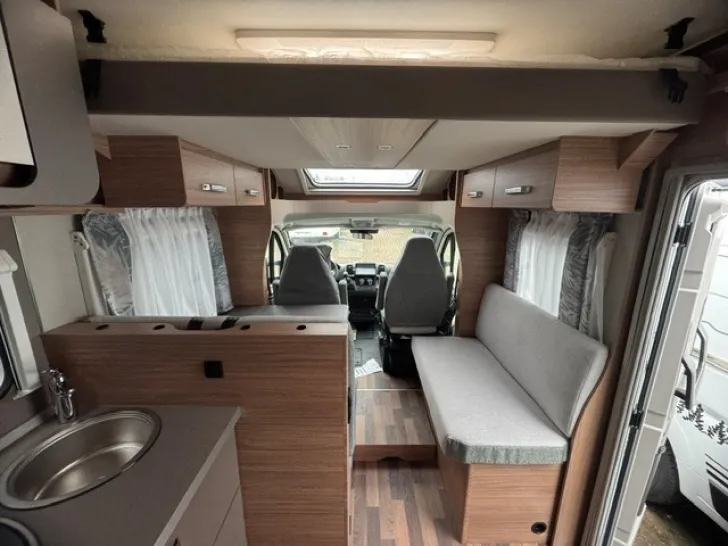 Fahrzeugbild Weinsberg CaraSuite 650 MF #9