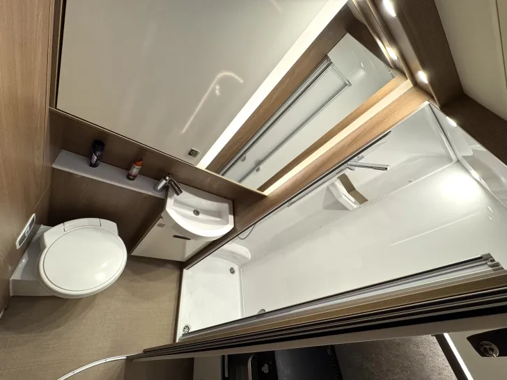 Fahrzeugbild Bürstner Lyseo TD 594 Harmony Line Winter-Komfort Paket #14