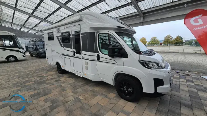 Fahrzeugbild Adria Matrix Axess 600 SL Hubbett * Solar * AHK *Mearkis #4