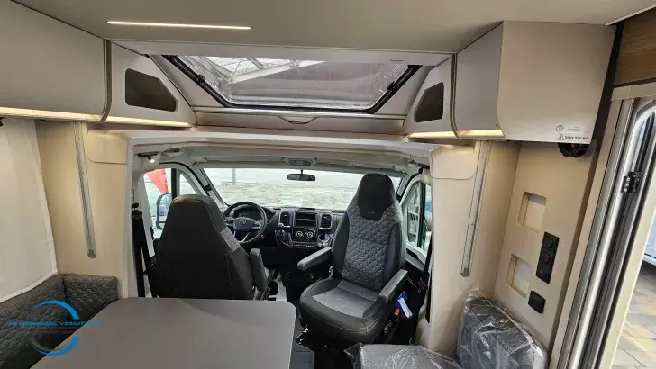 Fahrzeugbild Adria Matrix Axess 600 SL Hubbett * Solar * AHK *Mearkis #10