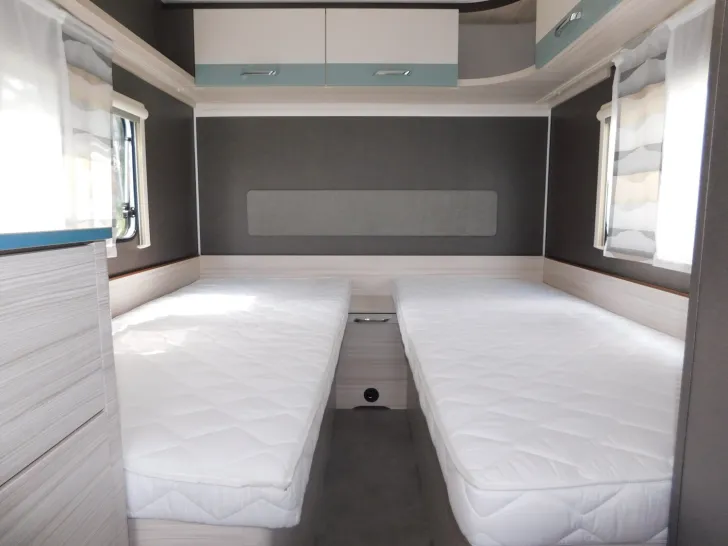 Fahrzeugbild Dethleffs c-joy 460 LE Mover, Radträger, Toilettenfenster #8