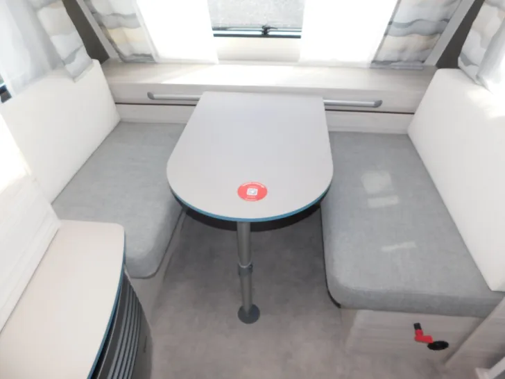 Fahrzeugbild Dethleffs c-joy 460 LE Mover, Radträger, Toilettenfenster #12