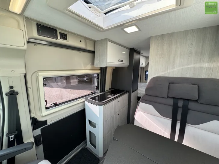 Fahrzeugbild Roller Team Livingstone Sport 2 Skyroof Markise Solar Isofix #11
