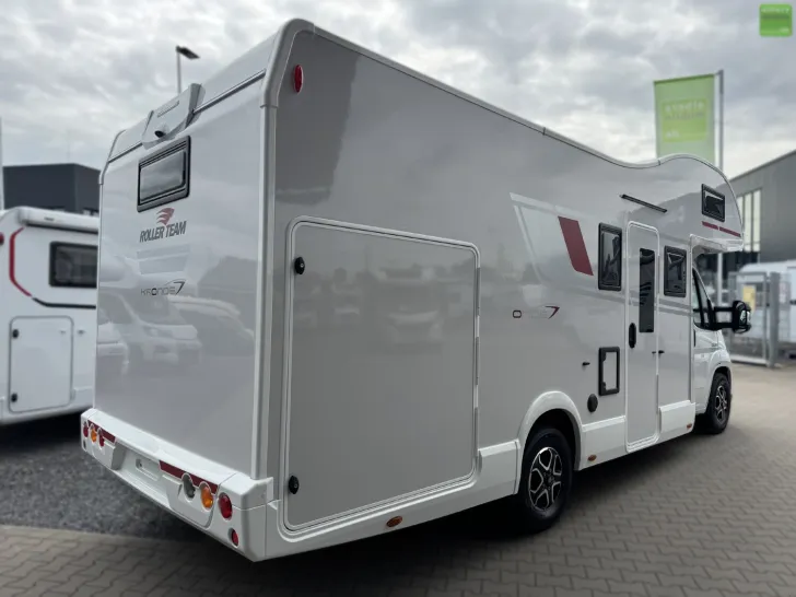 Fahrzeugbild Roller Team Kronos 290 M 4400kg 180PS Winter XXL-Garage #4