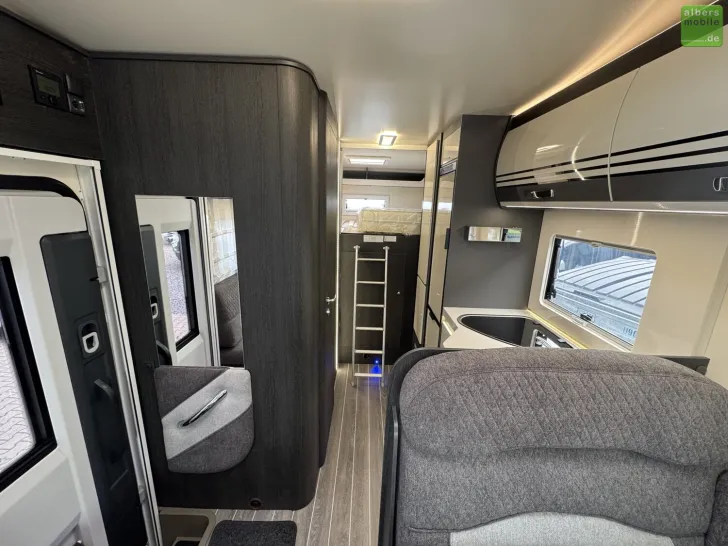 Fahrzeugbild Roller Team Kronos 290 M 4400kg 180PS Winter XXL-Garage #17