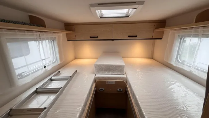 Fahrzeugbild Sunlight V 66 BESONDERS HOHE ZULADUNG #11