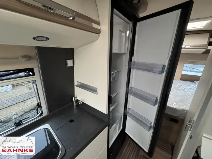 Fahrzeugbild Malibu Van Comfort 600 DB charming GT skyview Dieselheizung, Automatik #14