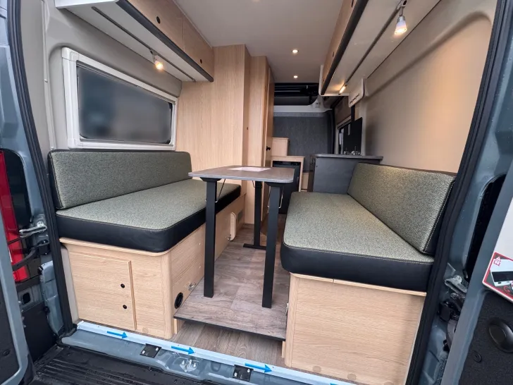 Fahrzeugbild Sunlight Camper Van CLIFF 540 Vanlife Thunder Grau #11