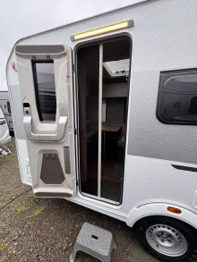 Fahrzeugbild Knaus Sport 400 QD Auflastung 1.500KG, Ambiente #6