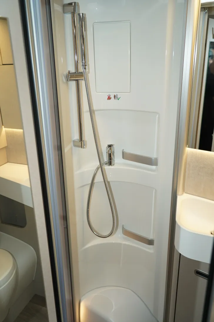 Fahrzeugbild Hymer Exsis-i 580 Pure (48) viel Ausstattung! #19