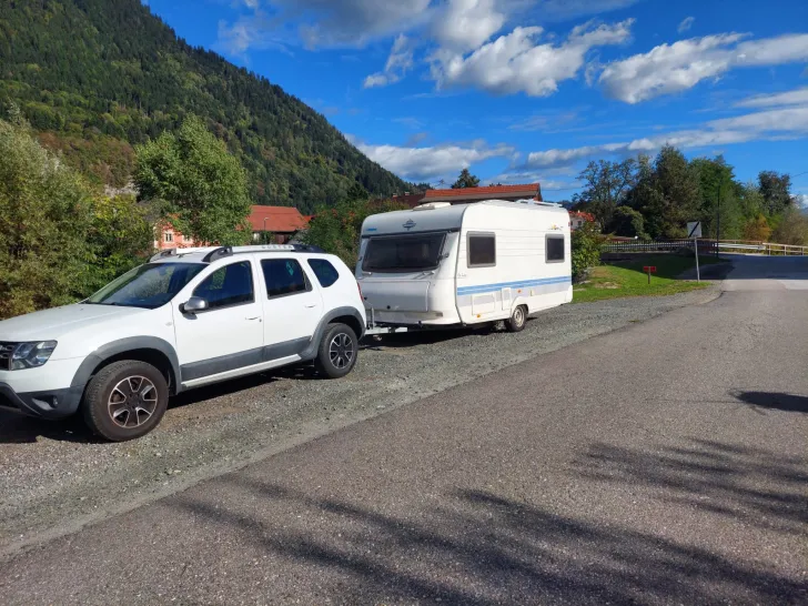 Fahrzeugbild Hobby De Luxe 350 #4