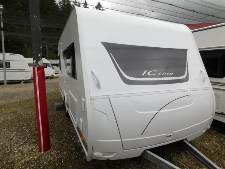 Fahrzeugbild Bürstner Premio 460 TS IC-Line, Klima, Kombidose, 1700KG #4