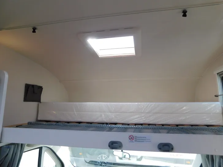 Fahrzeugbild Sunlight A 68 Markise, Radträger, 90L Dieseltank #13