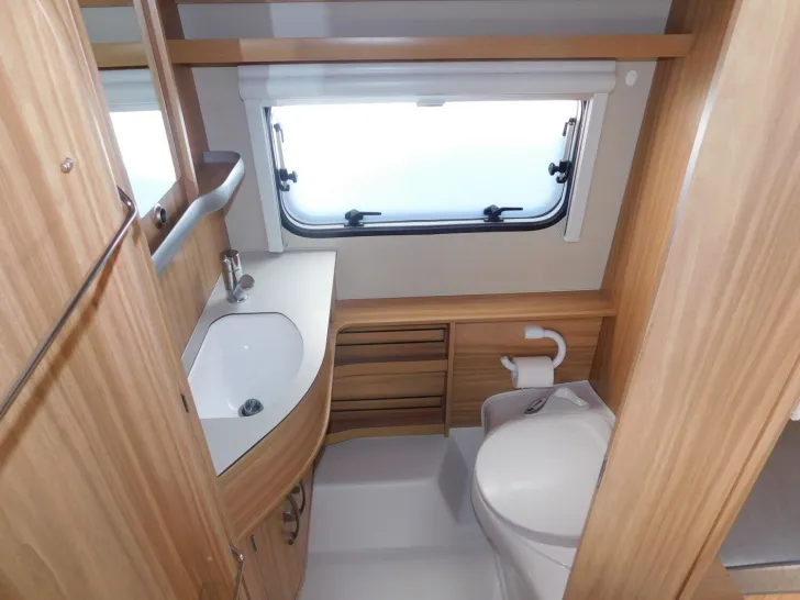 Fahrzeugbild Hymer Eriba Eriba Touring Triton 430 Touring Silver Edition #13