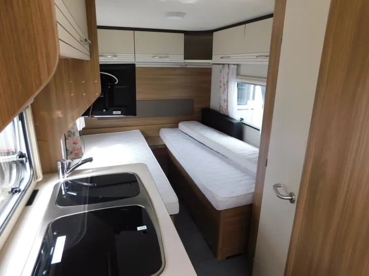 Fahrzeugbild Bürstner Premio Life 480 TL Mover+Sat+TV+Big-Foots+1360KG #8