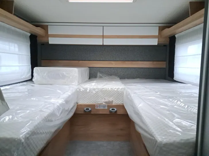 Fahrzeugbild Dethleffs Just Camp T 7052 EB Family + One Paket, Hubbett #13