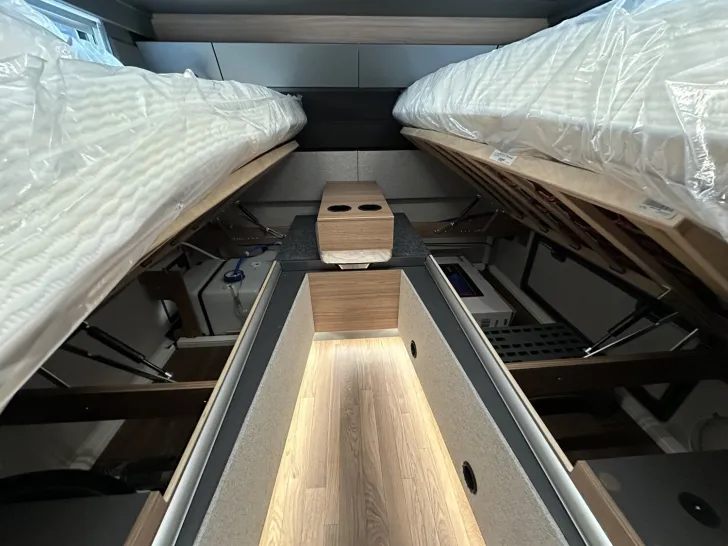 Fahrzeugbild Knaus Azur 500 EU Tv-Paket |ATC|2000kg |Combi-E|Cityw. #22