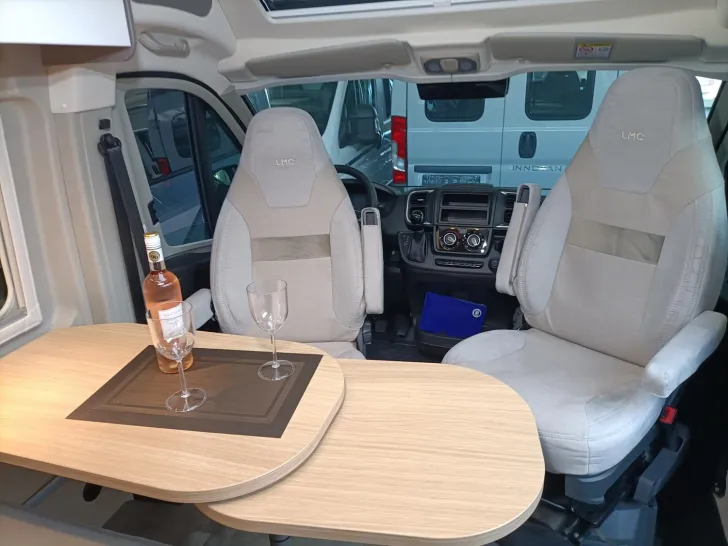 Fahrzeugbild LMC Innovan 600 180 PS Automatik / Sie sparen 23.900 #8