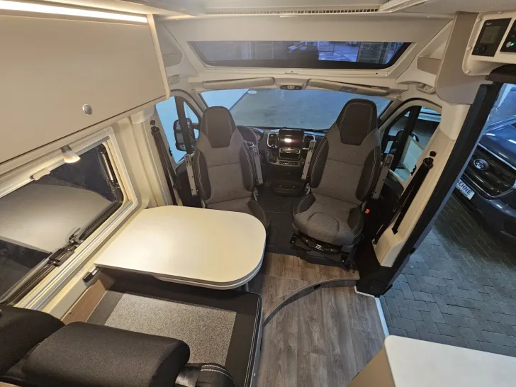 Fahrzeugbild Carado pro+ CV 600 Standklima Telair // Zuziehhilfe #16