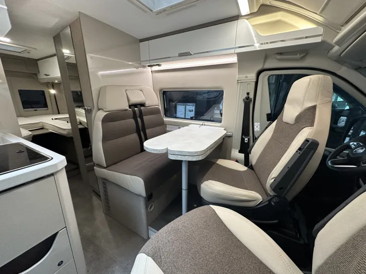 Fahrzeugbild Karmann Mobil Davis Lifestyle 620 Solar - Dieselheizung - ALU #8