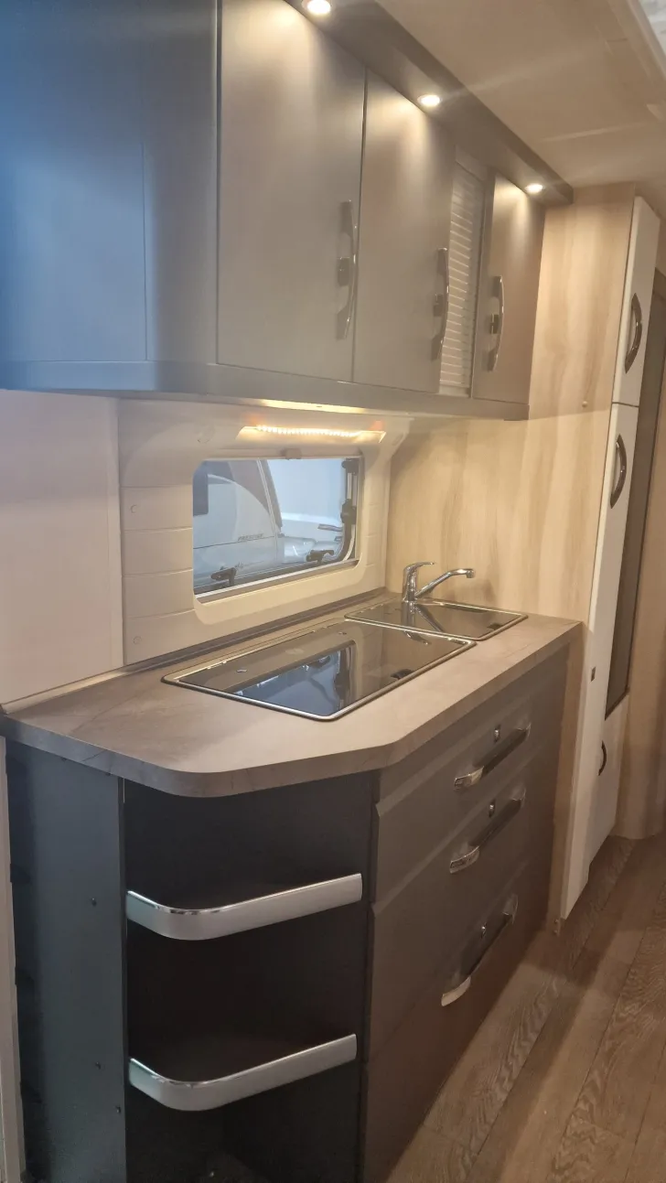 Fahrzeugbild Hobby De Luxe 545 KMF - Modell 2024 #6