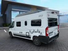 Fahrzeugbild Bürstner Campeo Black Forest C 600 #16