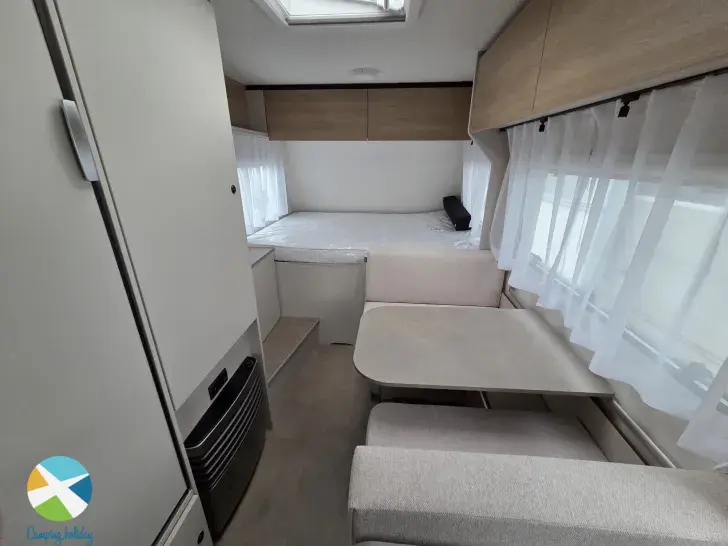 Sicht vorne-hinten LMC Sassino 430 D