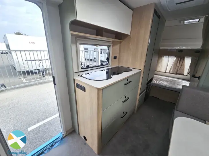 Sicht vorne-hinten LMC Style 490 K Klima