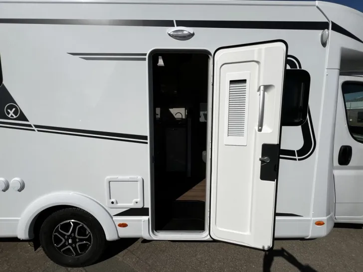 Fahrzeugbild Etrusco T 7300 SB #3