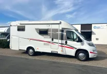 Fahrzeugbild Sunlight T 66 #2