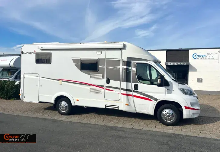 Fahrzeugbild Sunlight T 66 #2