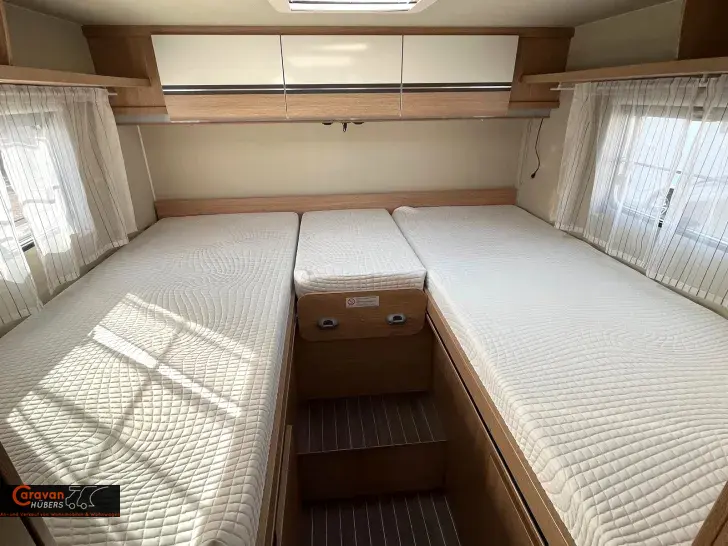 Fahrzeugbild Sunlight T 66 #4