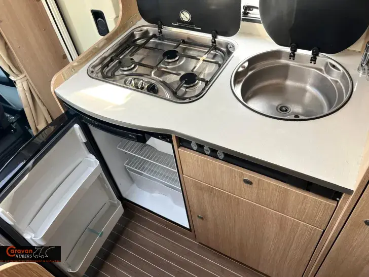 Fahrzeugbild Sunlight T 66 #6