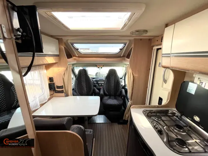 Fahrzeugbild Sunlight T 66 #20