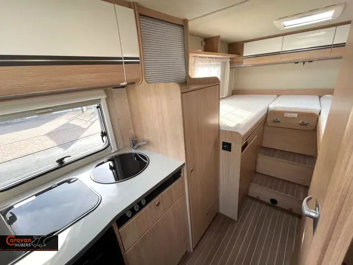 Fahrzeugbild Sunlight T 66 #21