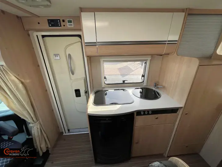 Fahrzeugbild Sunlight T 66 #22