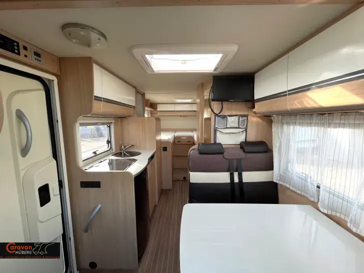 Fahrzeugbild Sunlight T 66 #24