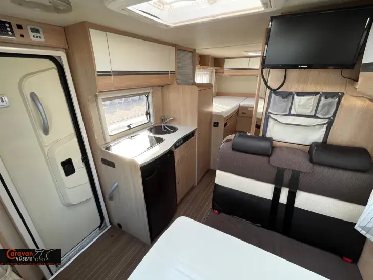 Fahrzeugbild Sunlight T 66 #25