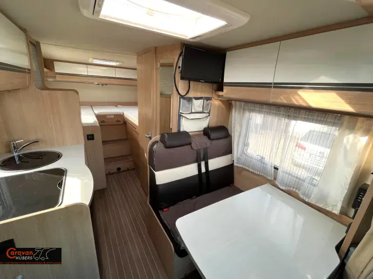 Fahrzeugbild Sunlight T 66 #28