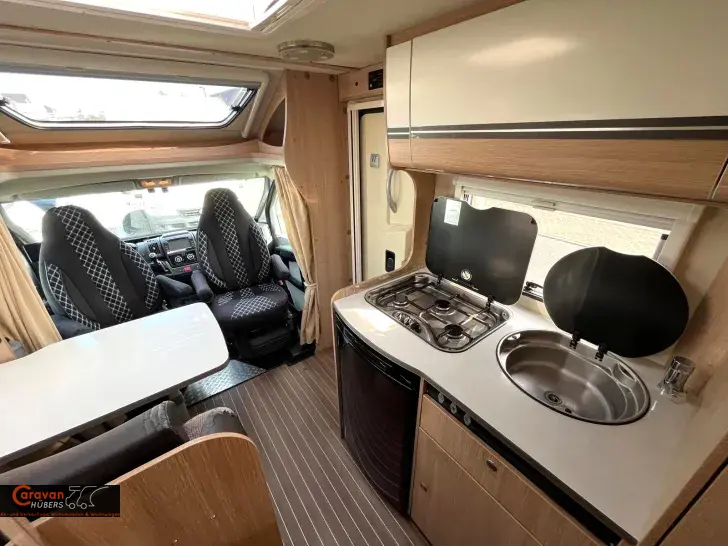 Fahrzeugbild Sunlight T 66 #31